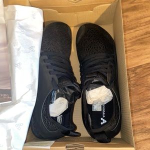 VIVOBAREFOOT breathable runners like new